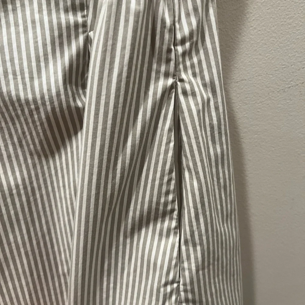 Aritzia Technique Poplin Dress in Cream and Olive stripes, Size 0 - Picture 5 of 6